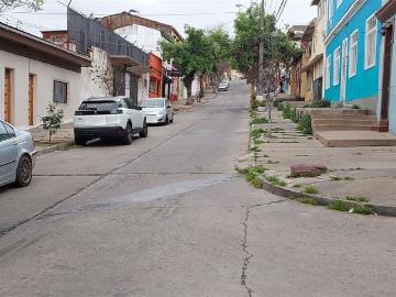 Casa en Venta en 5 CASAS ESQUINA, LOCAL COMERCIAL, UN ROL 347 M2 DE TERRENO Barón Valparaíso