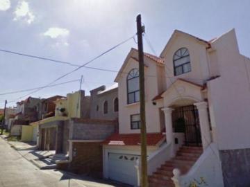 CASA EN VENTA ENFUENTE TRILLENUM #6206, COL LAS FUENTES