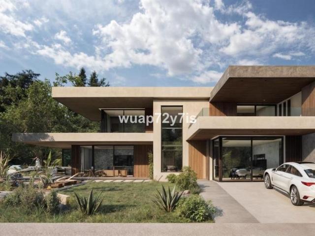 Casa en venta Estepona, España