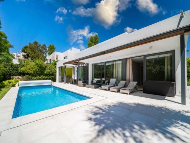 Casa en venta Estepona