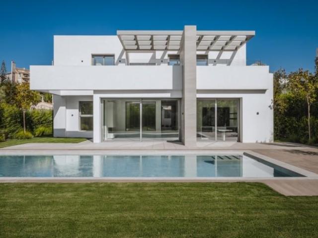Casa en venta Estepona