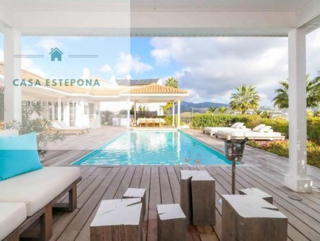 Casa en venta Estepona