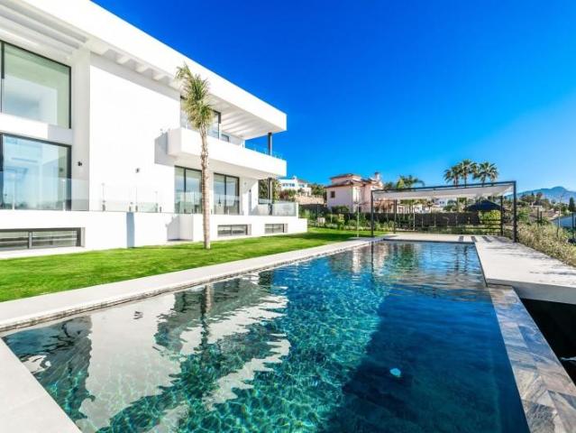 Casa en venta Estepona