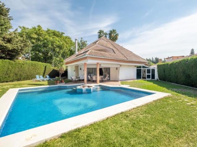 Casa en venta Estepona