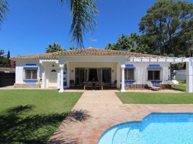 Casa en venta Estepona
