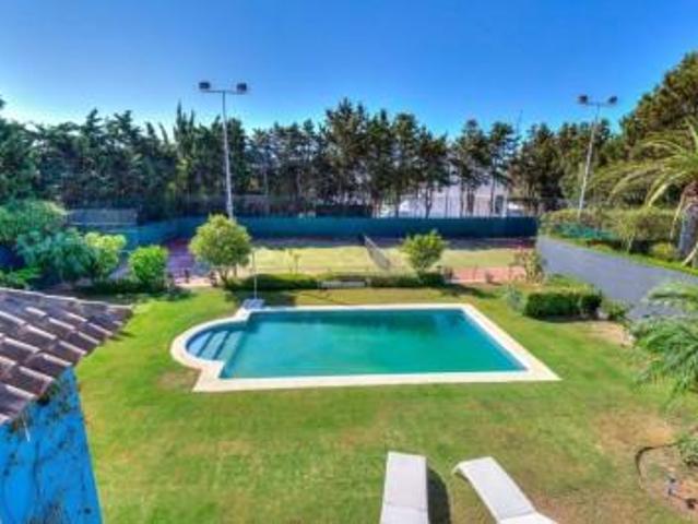 Casa en venta Estepona