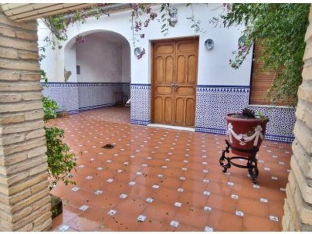 CASA EN VENTA FERNAN NUÑEZ