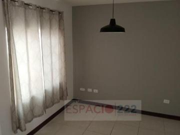 CASA EN VENTA FRACC. MOLINO DE AGUA NORTE DE LA CIUDAD FRACC. CON ALBERCA