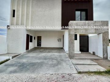 Casa en Venta Fracc. Altozano $11,600,000