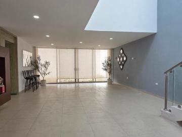 Casa en Venta Fracc. El Cielo, San Andrés Cholula | 3 Recámaras con Baño Privado + Sala de TV