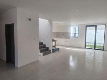 Casa en venta. Fracc. San Luis, Pachuca