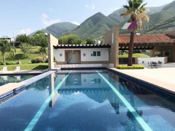Casa en VENTA Fracc. Santa Isabel CARRETERA NACIONAL Zona Sur de Monterrey, 403 m2