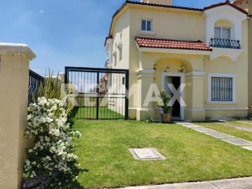 Casa en Venta, Fraccionamiento Urbi Hacienda Lomas, Calimaya, Estado de México 4