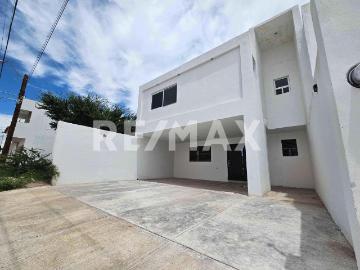 Casa en venta Fraccionamiento Valle Florido Cercana al super Fco. Villa