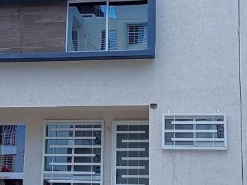 Casa en Venta Amueblada Fraccionamiento la Aldea IV