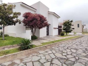 CASA EN VENTA FRACCIONAMIENTO LOS NARANJOS