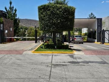 CASA EN VENTA FRACCIONAMIENTO LOS ROBLES ZAPOPAN