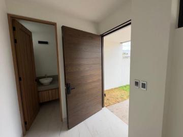 Casa en VENTA fraccionamiento privado BOSQUES