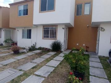 Casa en Venta Fraccionamiento San Miguel Carrillo Querétaro