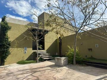 Casa en Venta frente a la Presa de Zimapán con vista panoramica y minigolf
