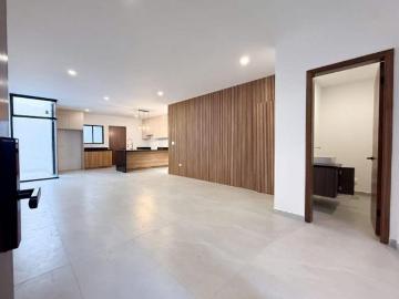 CASA EN VENTA GUAYCURA AMPLIA 210 metros