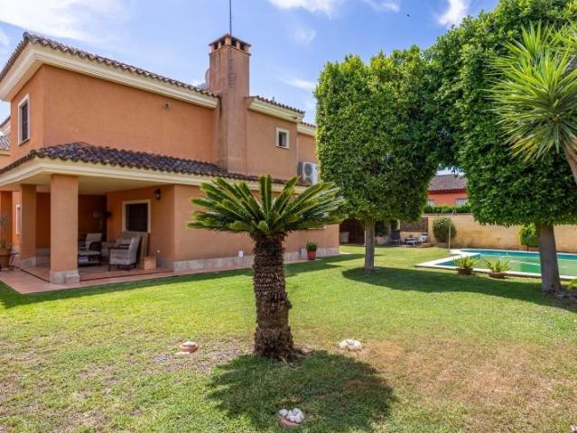 Casa en venta Gelves