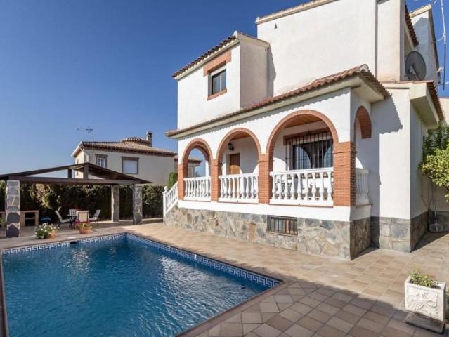 Casa en venta Gójar