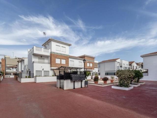 Casa en venta Gójar