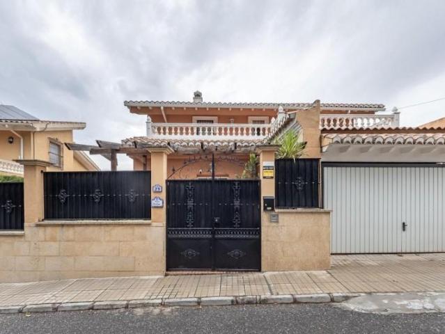Casa en venta Gójar