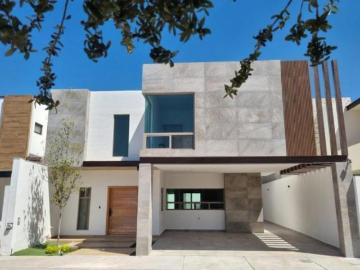 CASA EN VENTA, HABITA AL NORTE DE SALTILLO