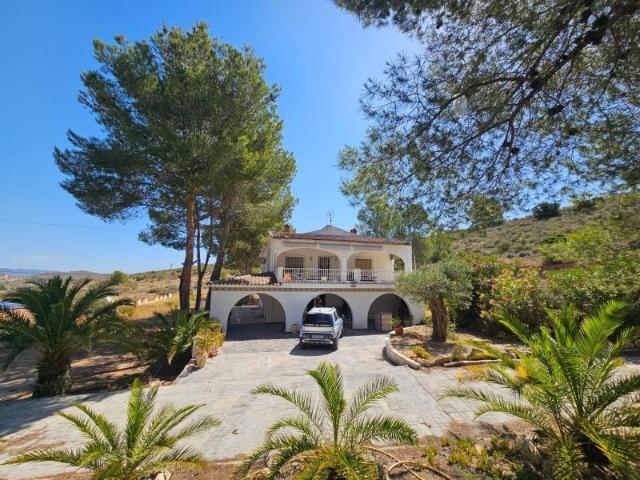 Casa en venta Hondon de las Nieves