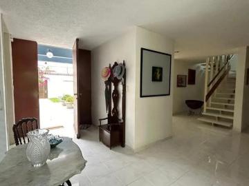 Casa en venta Itzimná — Elegancia, Espacio y Ubicación Privilegiada en Mérida