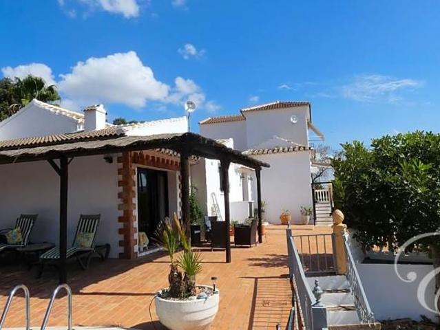 Casa en venta Iznájar
