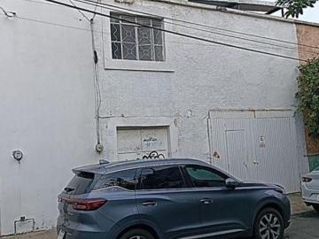 Casa en VENTA ideal para remodelación/ consultorios o negocio