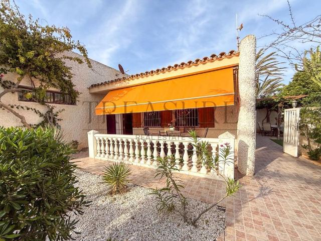 Casa en venta La Manga, España