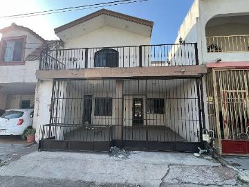 CASA EN VENTA LA PURISIMA GPE