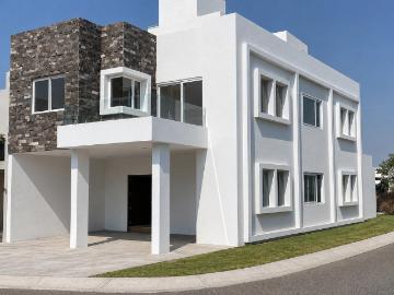 Casa en VENTA, La Vista Residencial, La Condesa, Tres rec?maras, Tres niveles, Quer?taro
