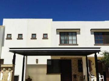 CASA EN VENTA LA YESCA León Gto