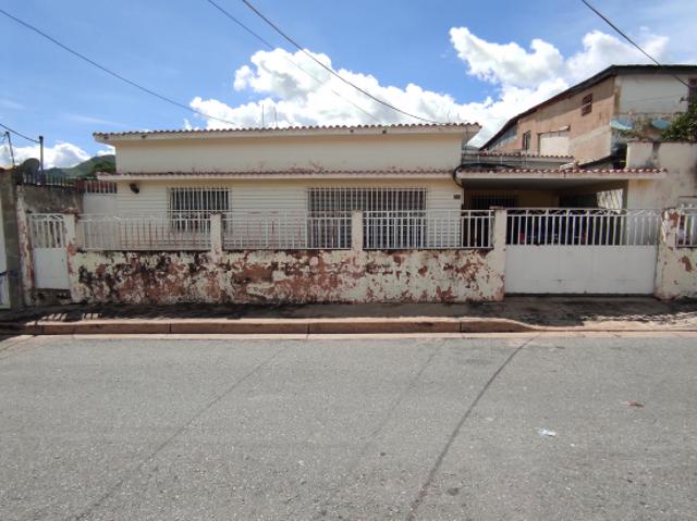 Casa en venta, las Delicias, Maracay Edo Aragua