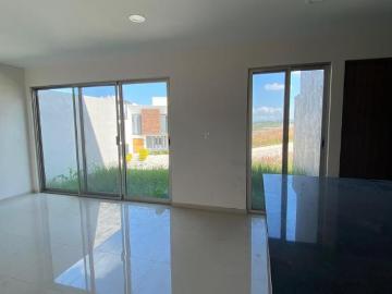 Casa en venta Loma Alta Tres Marías morelia nueva Frac privado con casa club