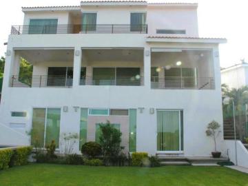 CASA EN VENTA LOMAS DE COCOYOC CERCA OAXTEPEC MORELOS