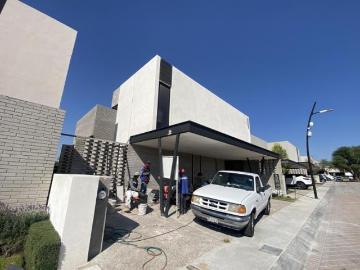 Casa en Venta Lomas del Campanario Norte