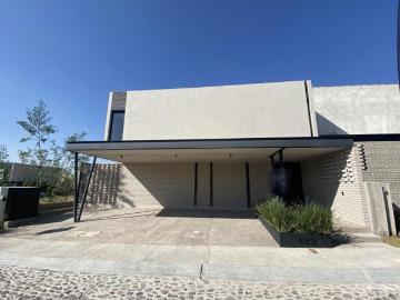 Casa en Venta Lomas del Campanario Norte