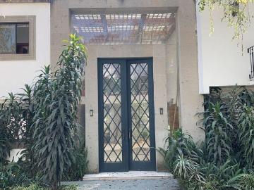 CASA EN VENTA LOMAS HIPODROMO
