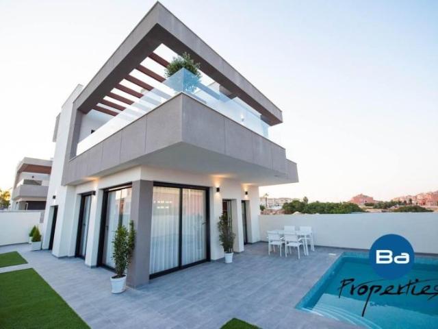 Casa en venta Los Montesinos