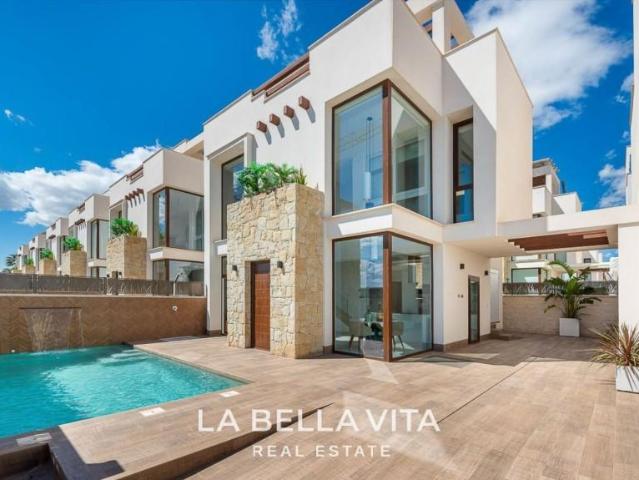 Casa en venta Los Montesinos