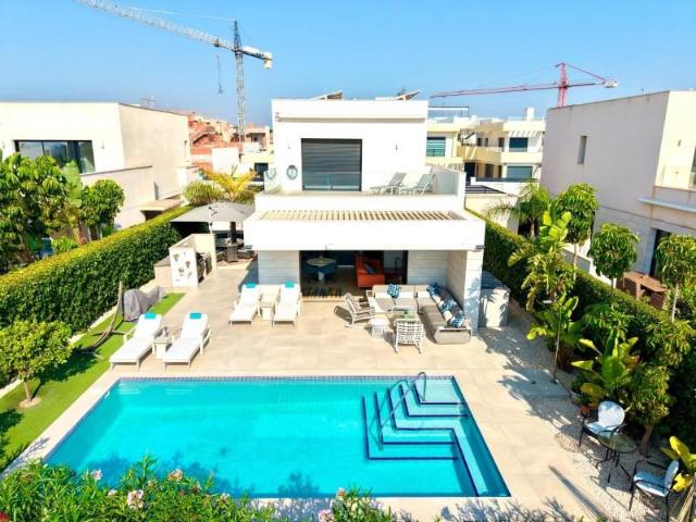 Casa en venta Los Montesinos
