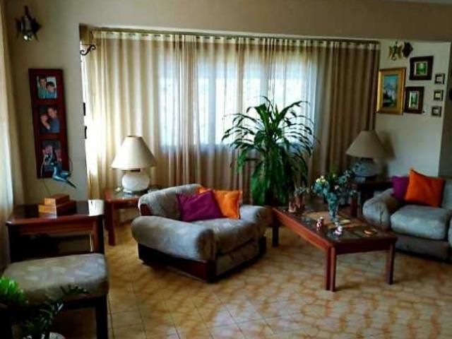 CASA EN VENTA PUERTO CABELLO, URB.CUMBOTO SUR