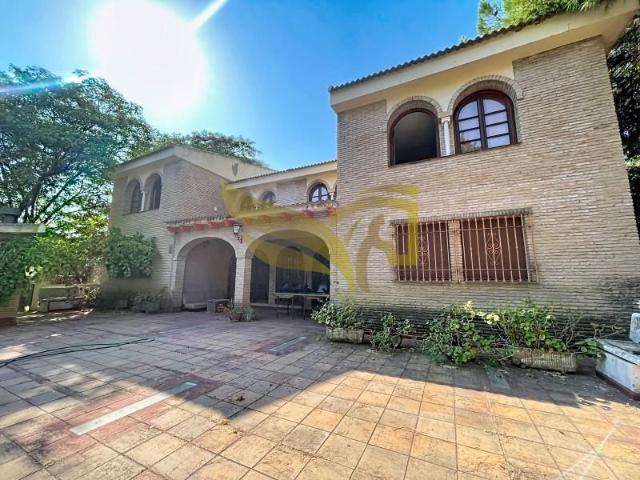 Casa en venta Palomares del Río