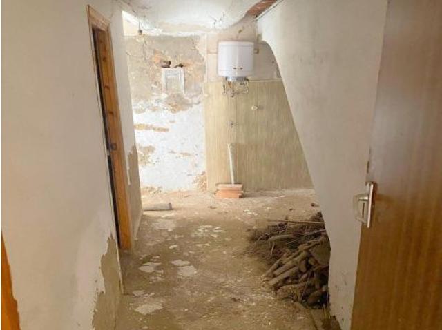 CASA EN VENTA PARA REFORMAR EN SANTA ANA